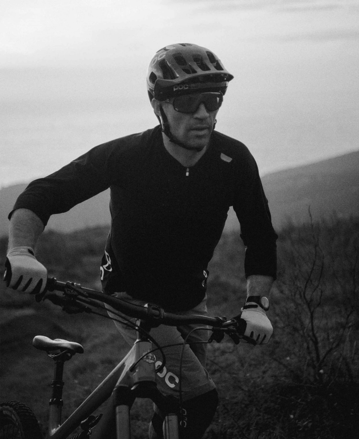 POC Accessories Resistance Enduro Adjustable Glove 6 POC Accessories Resistance Enduro Adjustable Glove