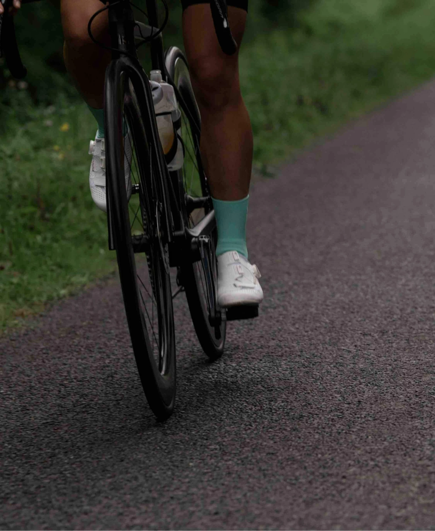 POC Accessories Soleus Lite Long Sock 7 POC Accessories Soleus Lite Long Sock