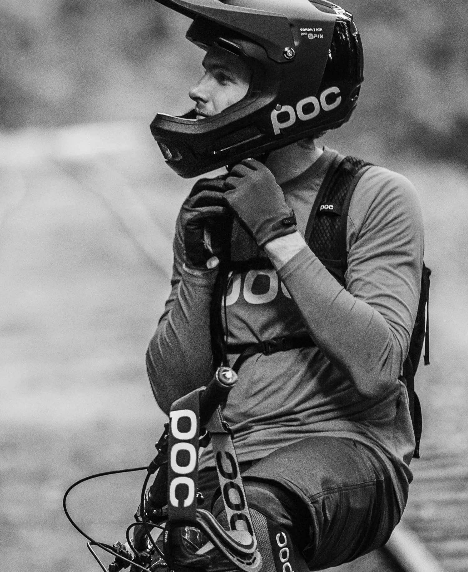 POC Accessories Resistance Enduro Adjustable Glove 4 POC Accessories Resistance Enduro Adjustable Glove